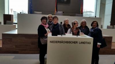 Besuch im Niederschischen Landtag-Hannover am 07.12.2017 - Frauenunion besucht den umgebauten Plenarsaal des Landestages Hannover 